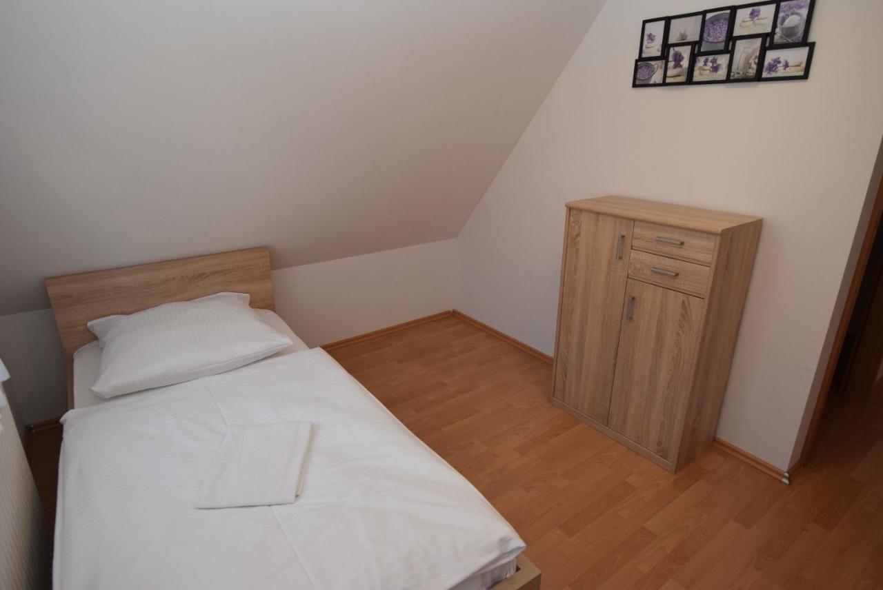 Apartment Stuttgart Suedheim Exterior photo